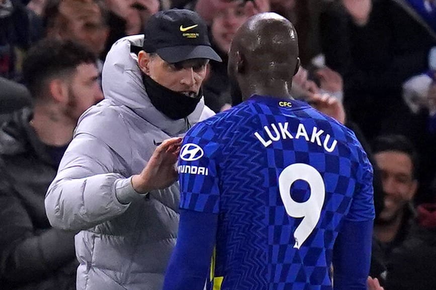 Thomas Tuchel (l.) und Romelu Lukaku: Der Trainer nahm den Stürmer nicht in den Kader für das Spiel gegen Liverpool.