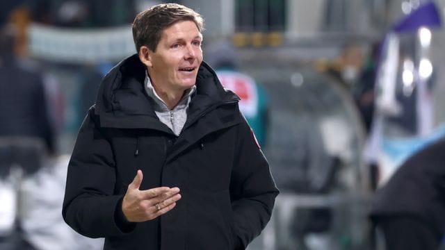 Der Frankfurter Trainer Oliver Glasner will schnell wieder auf dem Platz stehen.