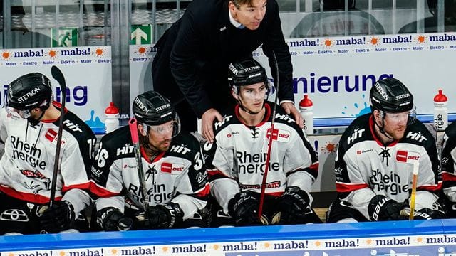 Kölns Trainer Uwe Krupp verlor sein 500.