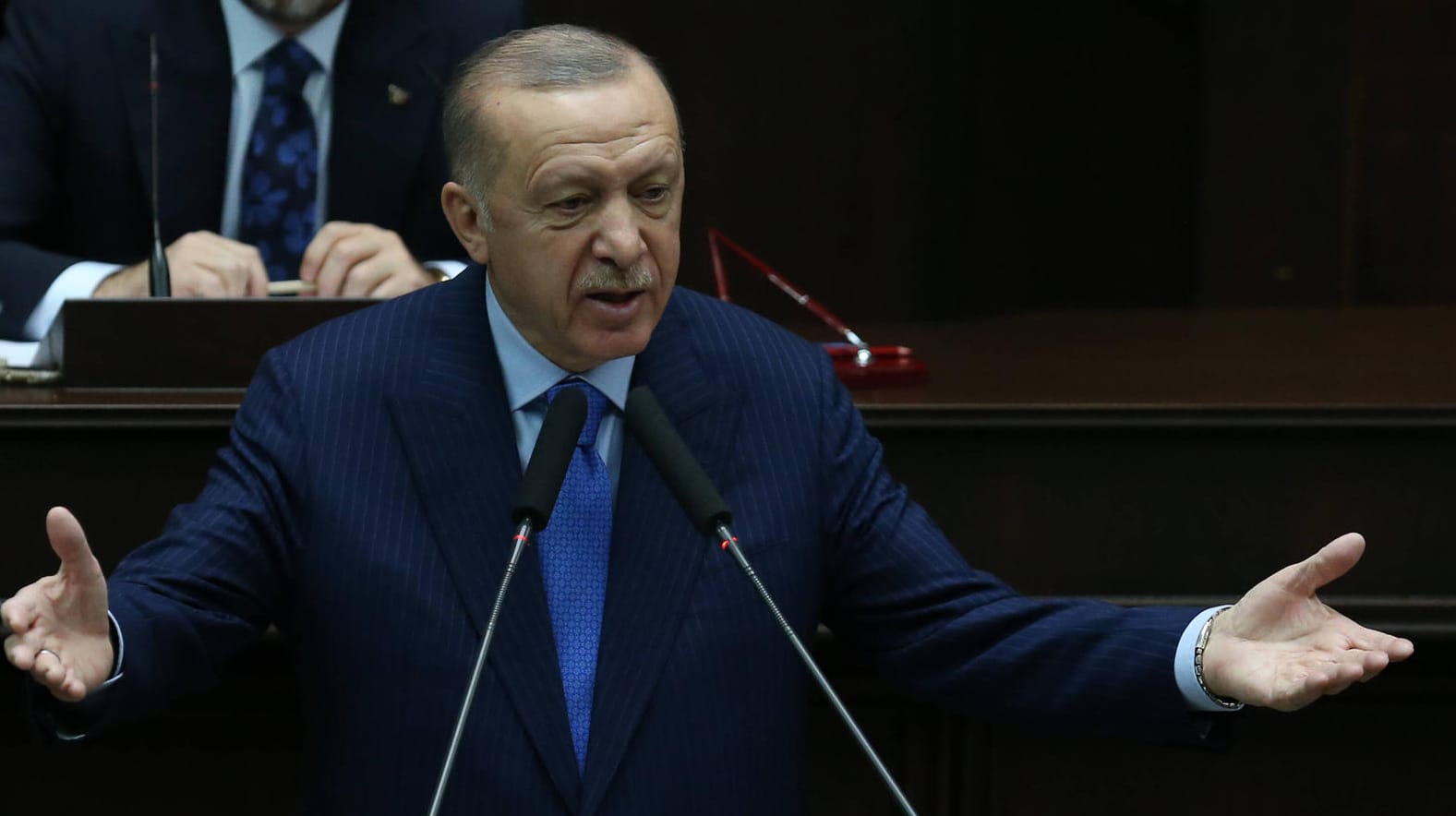 Kämpft um Vertrauen (Symbolbild): Der türkische Präsident Erdoğan wirbt trotz einer historisch hohen Inflation darum, die Ersparnisse in der Landeswährung Lira zu halten. Kämpft um Vertrauen (Symbolbild): Der türkische Präsident Erdoğan wirbt trotz einer historisch hohen Inflation darum, die Ersparnisse in der Landeswährung Lira zu halten.