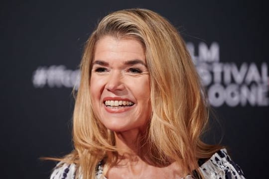 Anke Engelke fordert bei "Wer stiehlt mir die Show?" Joko Winterscheidt heraus.