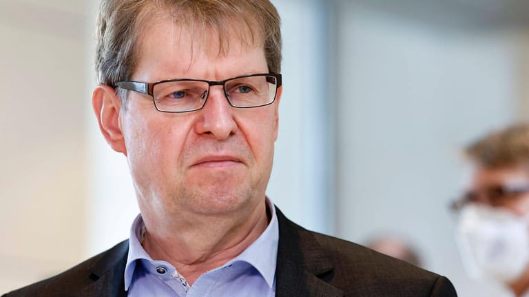 Ralf Stegner: Der SPD-Abgeordnete sorgte für Wirbel im Netz.