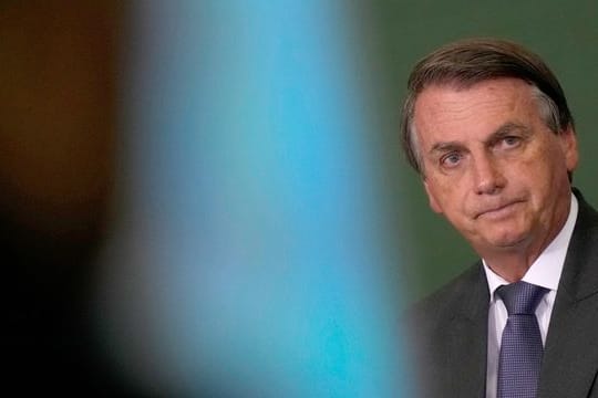 Brasiliens Präsident Jair Bolsonaro ist erneut im Krankenhaus.