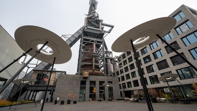 Ehemalige Industrieanlagen treffen in Esch auf moderne Bauten.