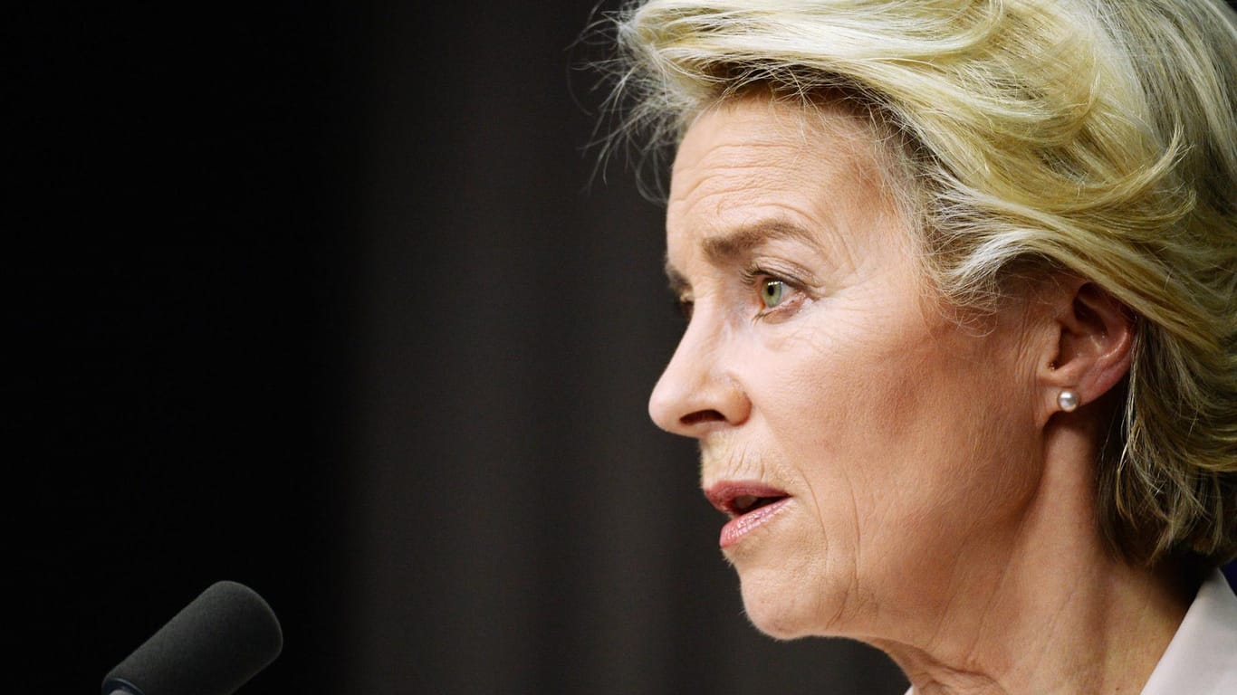 EU-Kommissionspräsidentin Ursula von der Leyen (Symbolbild): Nach langem Hin und Her sollen Erdgas und Atomkraft nun als umweltfreundlich gelten. Der Vorstoß der EU-Kommission ist umstritten.