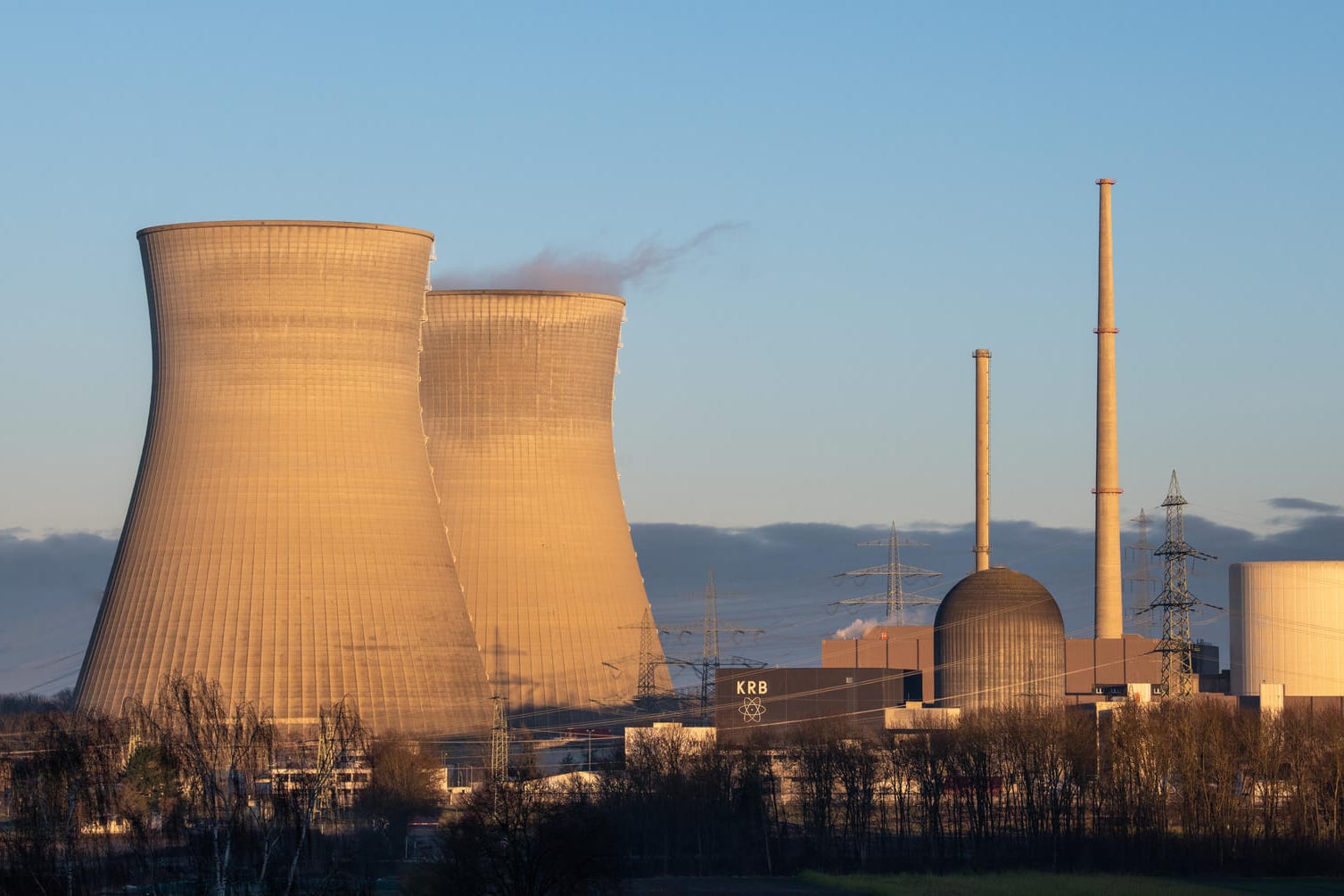 Atomkraftwerke werden nach und nach abgeschaltet, wie dieses im bayerischen Gundremmingen.