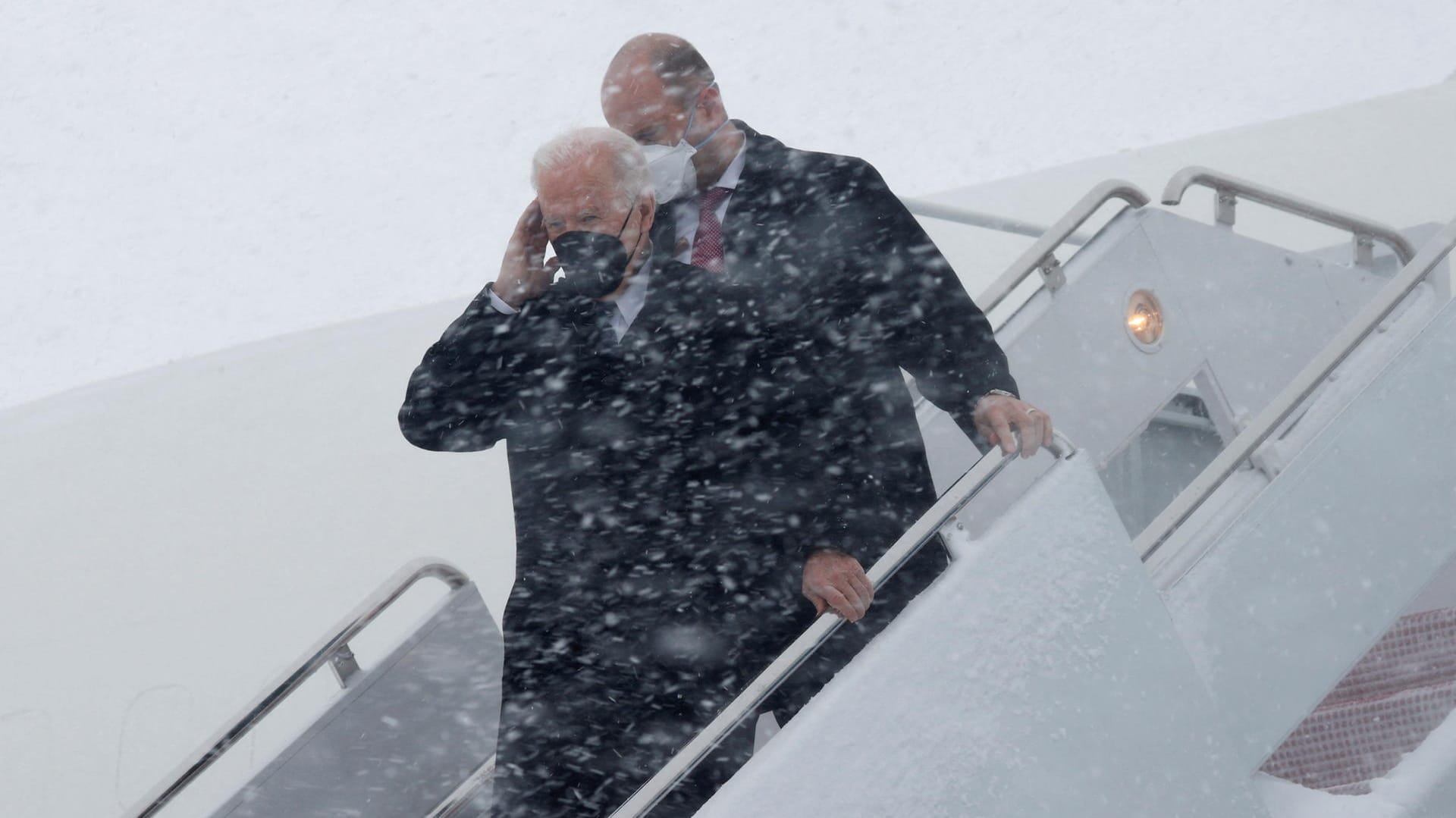 U.S. President Biden and first lady arrive aboard Air Force One at Joint Base Andrews