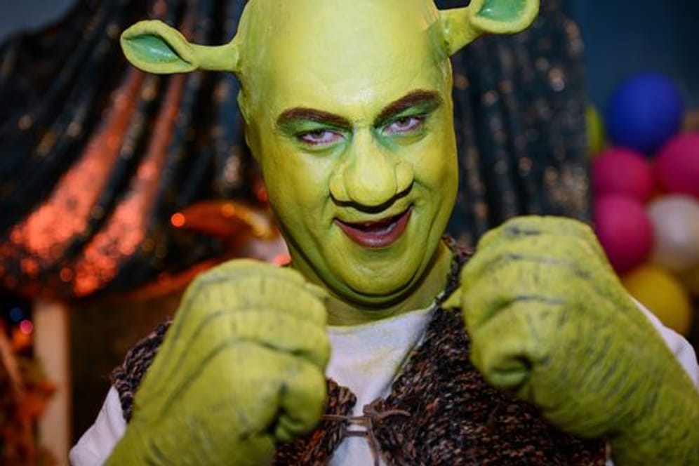 Ministerpräsident Markus Söder (CSU) im "Shrek"-Kostüm