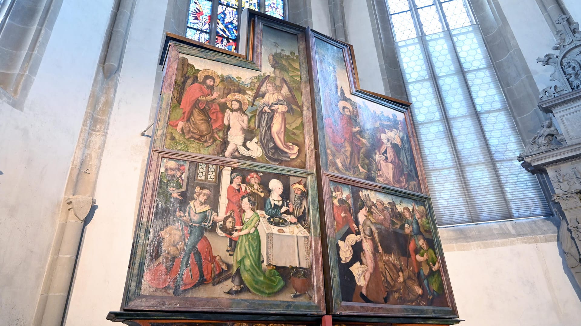 Der Flügelaltar der Crailsheimer Johanneskirche (Archivbild): Bei dem Gemälde unten links könnte es sich um ein Werk von Albrecht Dürer handeln.