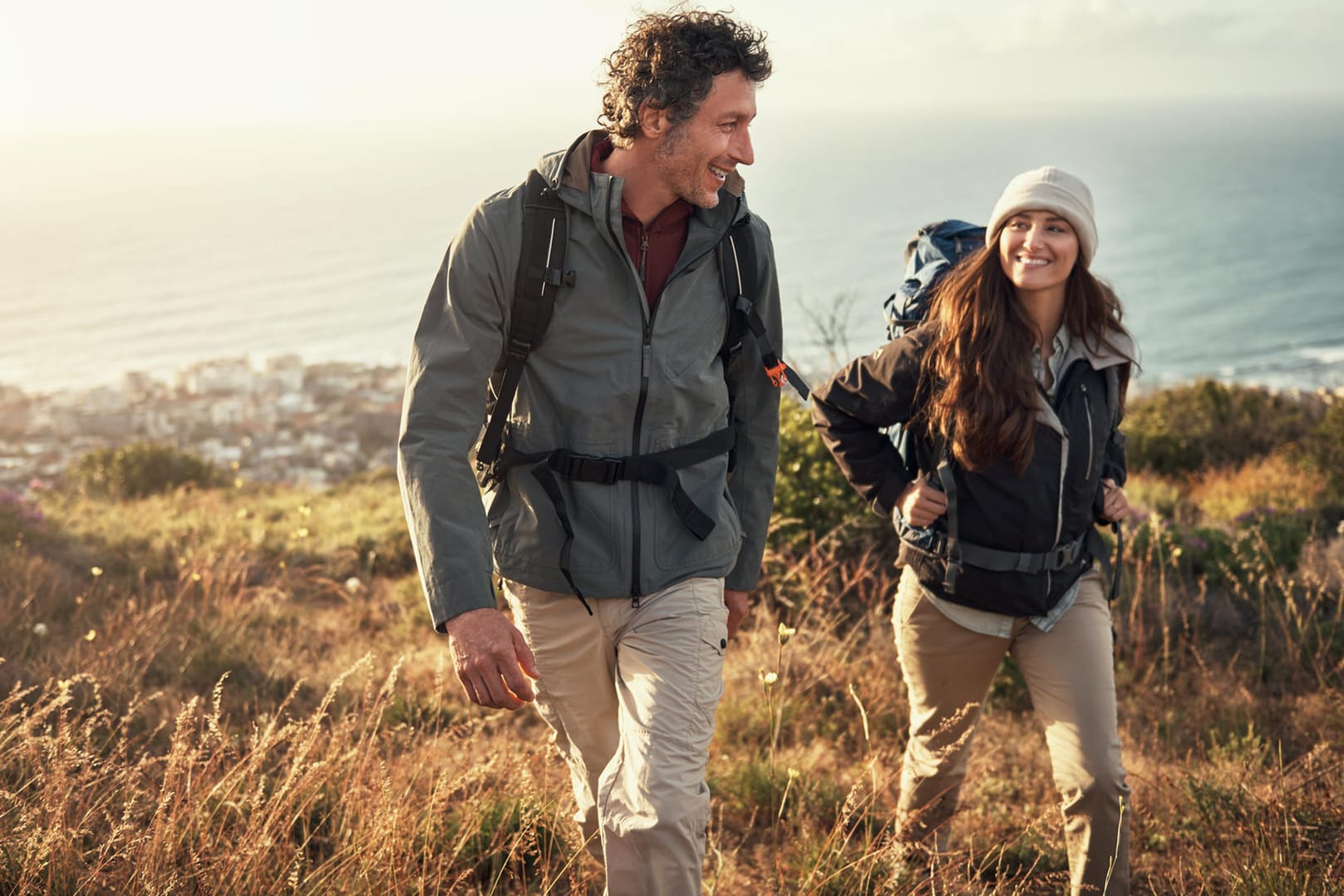 Fastenreisen: Es werden auch Programme angeboten, die das Fasten mit Wanderungen verbinden.