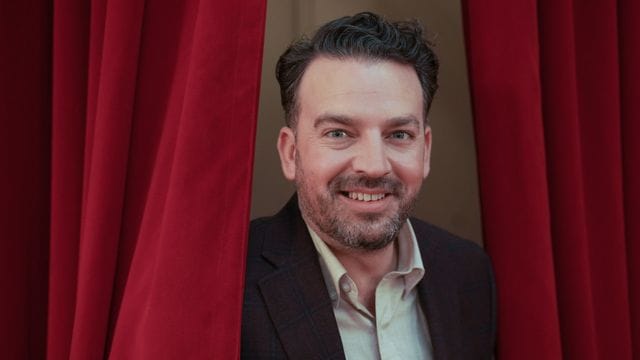 Neuer Generalmusikdirektor an der Komischen Oper Neuer Generalmusikdirektor an der Komischen Oper