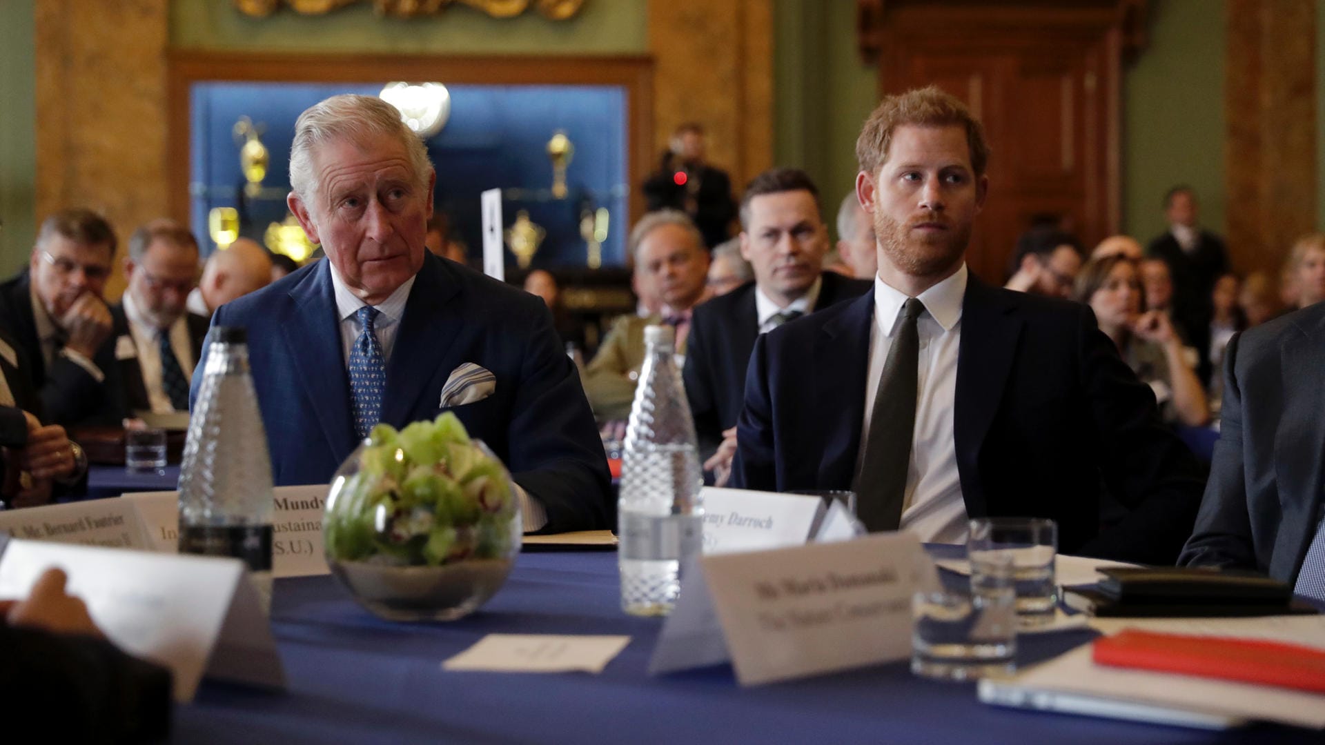 Prinz Charles und Prinz Harry: Der Verhältnis von Vater und Sohn soll nicht das beste sein.