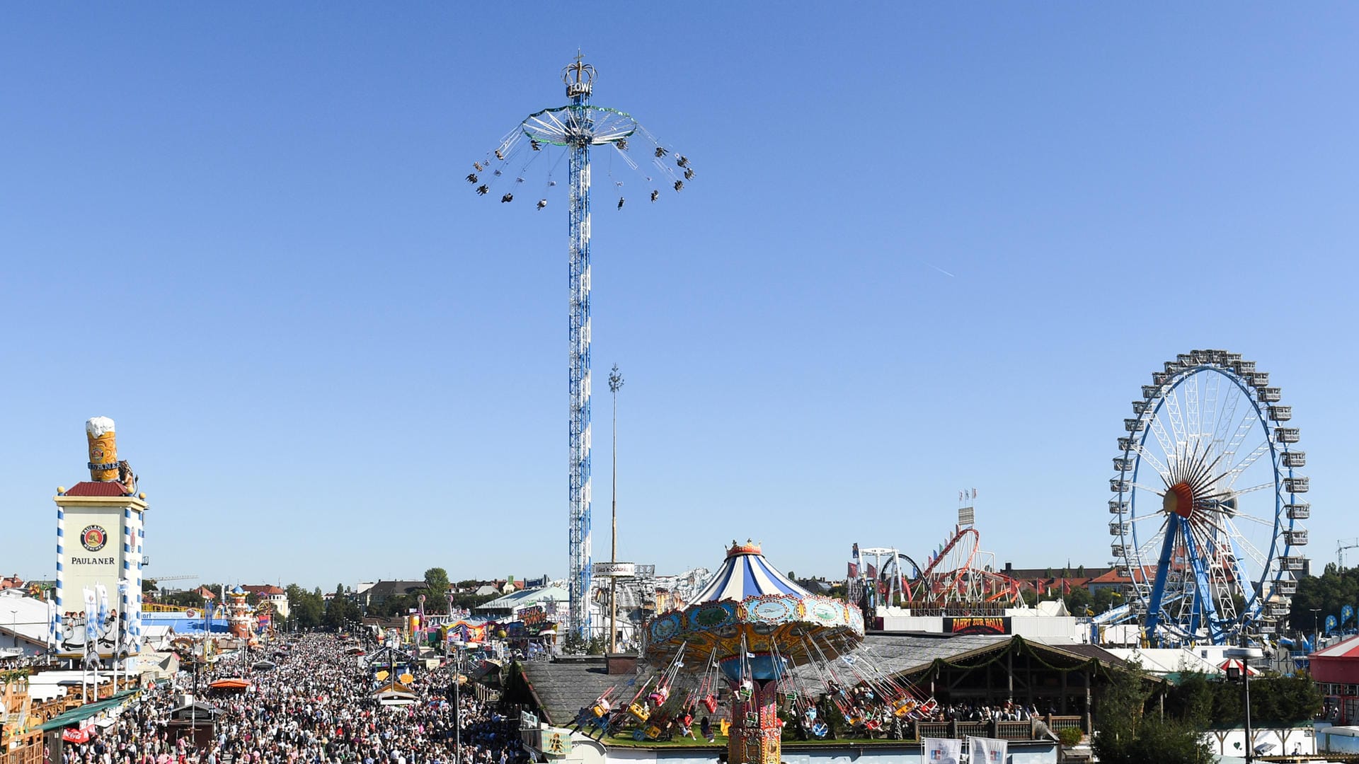 Oktoberfest: Die Stadt München prüft eine Vorverlegung des Oktoberfests, um eine erneute Absage wegen der Pandemie zu verhindern.