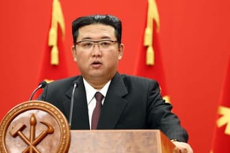 Die Führung von Machthaber Kim Jong Un treibt seit Jahren trotz Sanktionen die Entwicklung von Raketen voran.