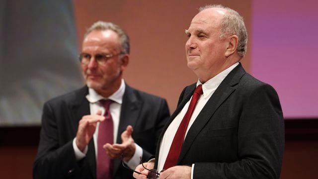 Ehemalige Alphatiere des FC Bayern: Uli Hoeneß (r)und Karl-Heinz Rummenigge. Ehemalige Alphatiere des FC Bayern: Uli Hoeneß (r)und Karl-Heinz Rummenigge.