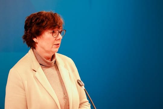 Ministerin Sütterlin-Waack