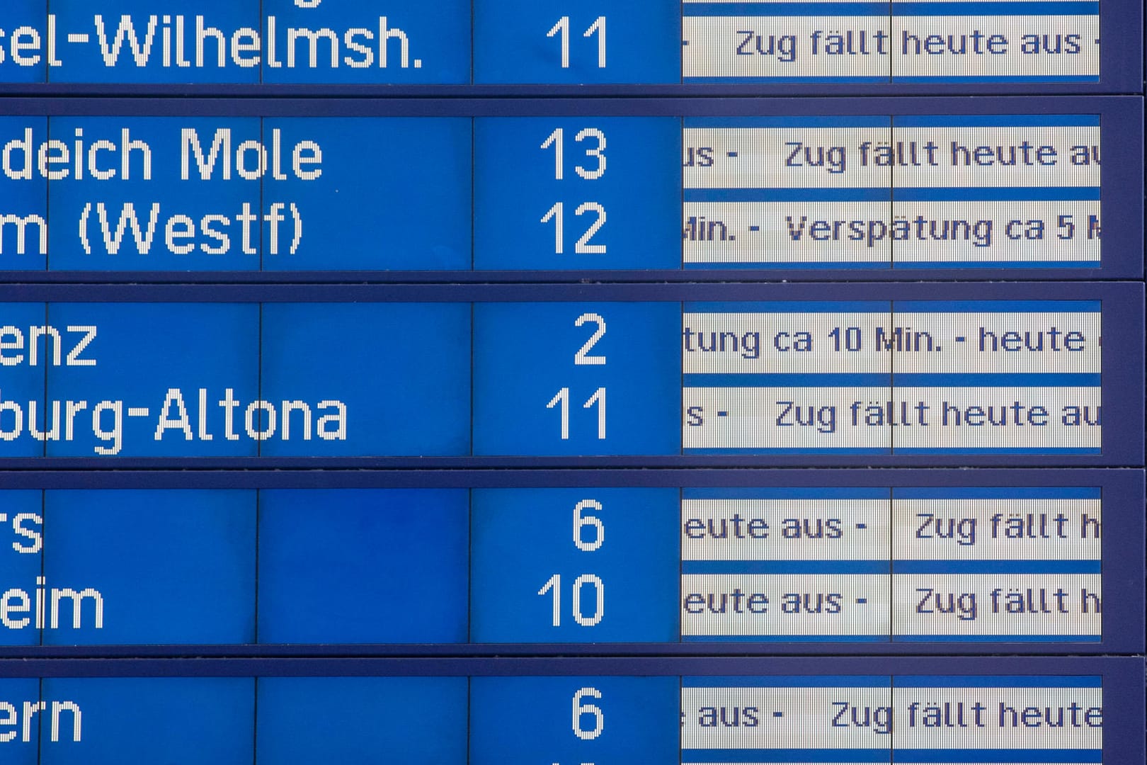 Zugverspätungen (Symbolbild): Die Deutsche Bahn ist häufig kein Garant für Pünktlichkeit.