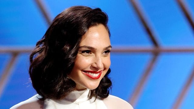 Schauspielerin Gal Gadot bei den Golden Globe Awards 2021.