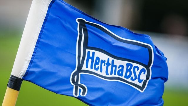 Hertha BSC hat zwei weitere Corona-Fälle gemeldet.