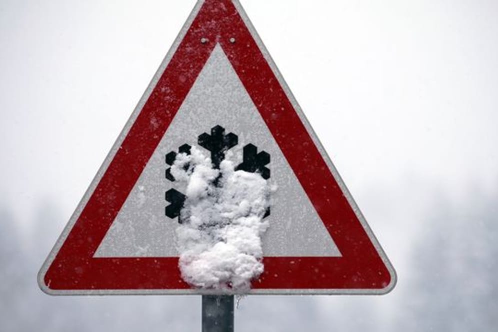 Verkehrsschild Schnee- oder Eisglätte