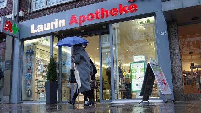 Ansturm in Apotheken auf Impfzertifikate