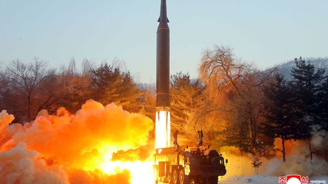 Testabschuss einer Hyperschallrakete durch die Koreanische Akademie für Verteidigungswissenschaften.