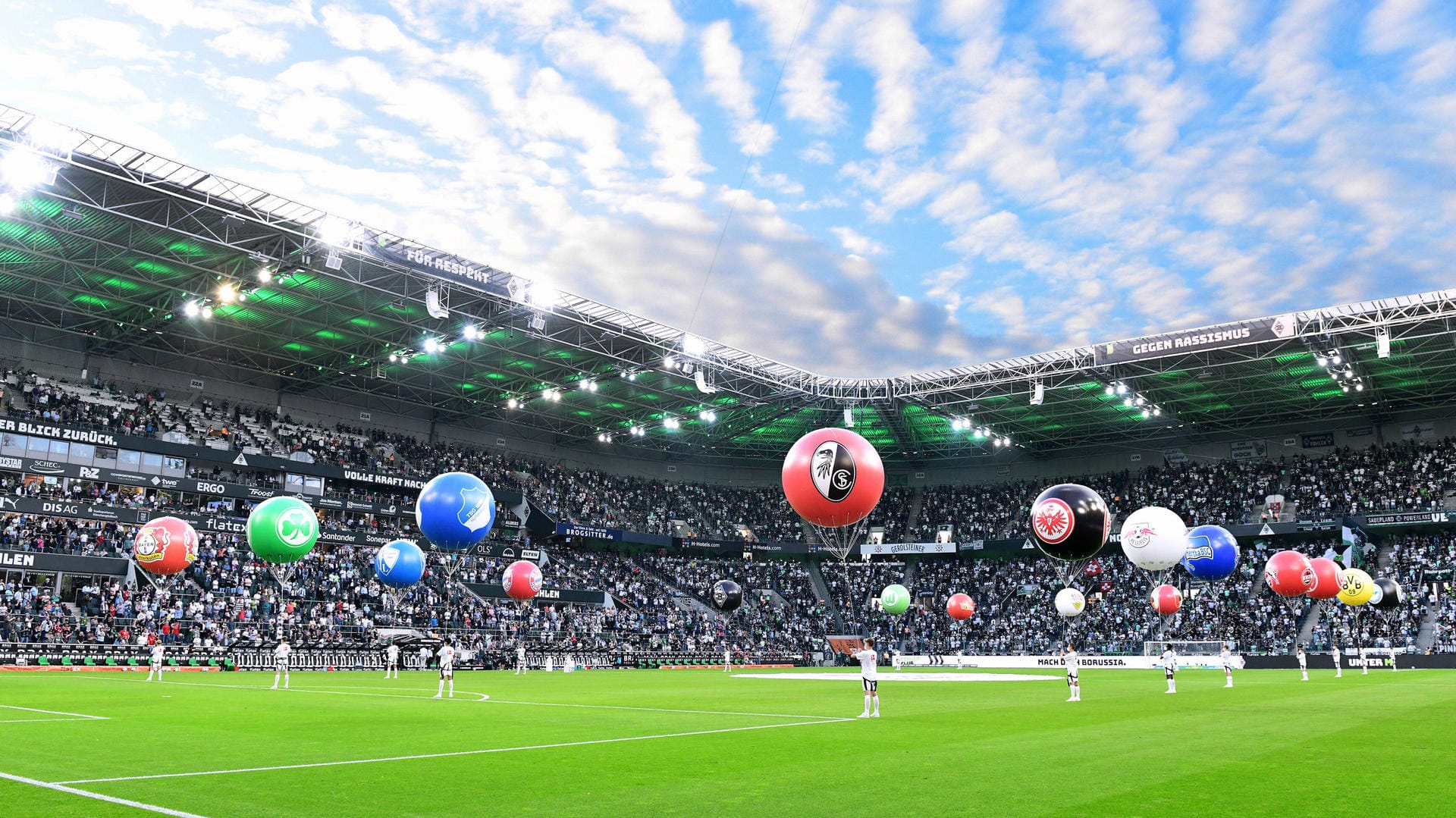 Gladbach gegen den FC Bayern: MIt dieser Partie wurde die Hinrunde eröffnet. Auch die Rückrunde soll so starten.