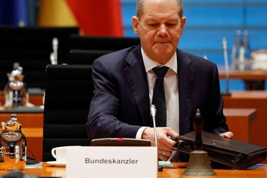 Am Freitag gibt es einen Corona-Gipfel mit Bundeskanzler Olaf Scholz und den Ministerpräsidentinnen und -präsidenten der Länder.