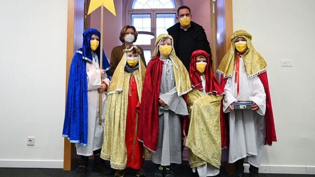 Ministerpräsidentin Dreyer empfängt Sternsinger