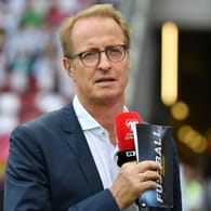 Florian König, hier am Rande eines Länderspiels 2019: Der Moderator wird wieder im TV zu sehen sein.