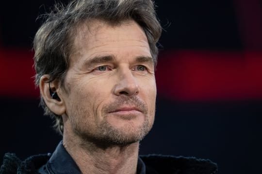 Der frühere Nationaltorhüter Jens Lehmann bereut seine rassistische Whatsapp-Nachricht an Dennis Aogo.