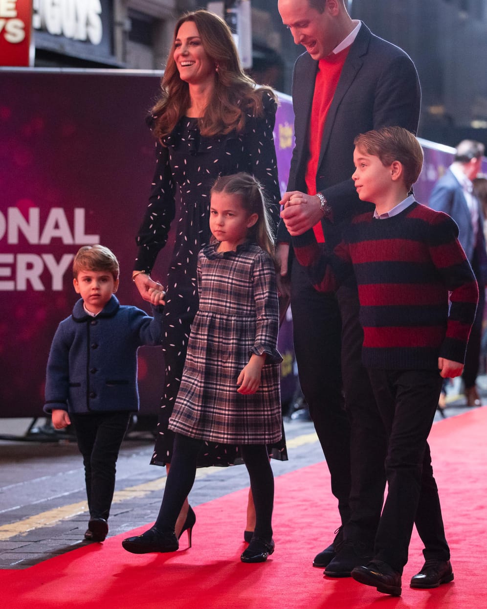 Dezember 2020: Herzogin Kate und Prinz William besuchen mit ihren Kindern Louis, Charlotte und George eine Veranstaltung in London.
