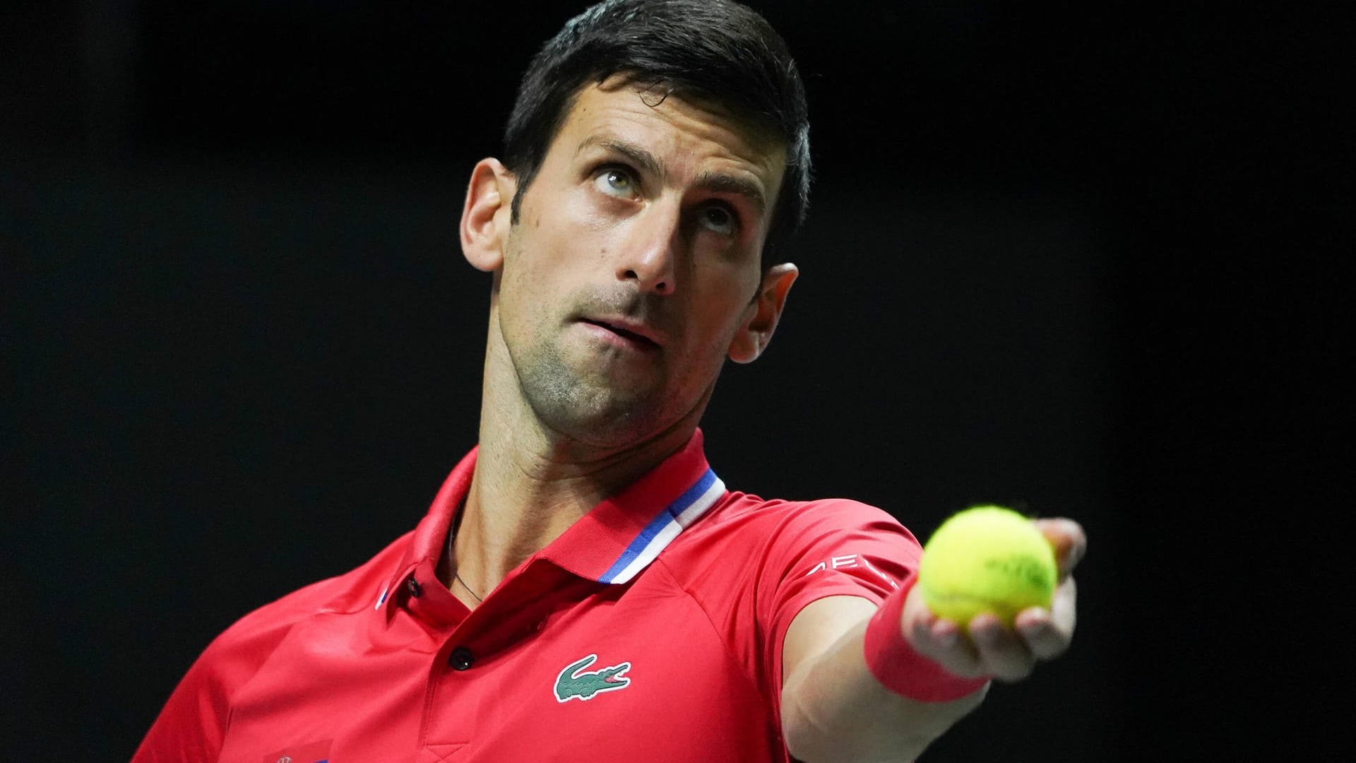 Novak Djokovic hat sich erstmals aus dem Isolationshotel in Melbourne zu Wort gemeldet.