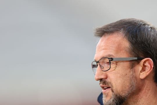 Fredi Bobic wundert sich über die sehr unterschiedliche Anzahl an positiven Corona-Fällen in der Fußball-Bundesliga.