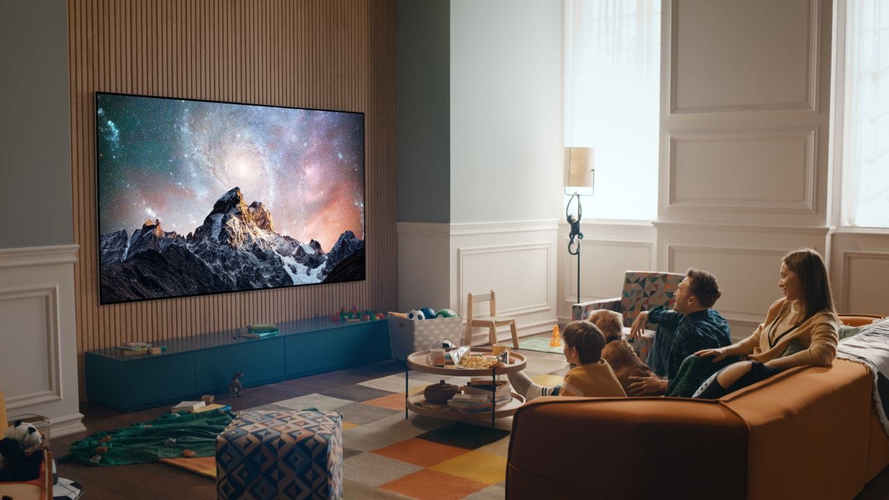 Die neuen Fernseher von LG mit OLED-evo-Technik sollen noch mehr Helligkeit ins Bild bringen.
