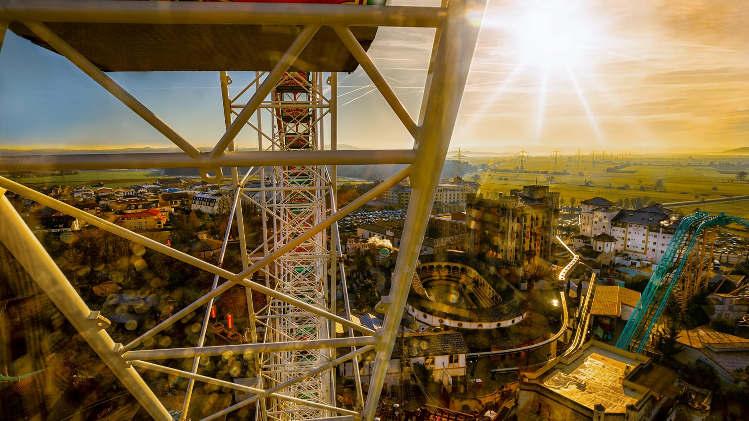 Blick auf den Europa-Park: Die Betreiber des Freizeitparks reagieren auf heftige Kritik an der Attraktion "Dschungel-Floßfahrt". Blick auf den Europa-Park: Die Betreiber des Freizeitparks reagieren auf heftige Kritik an der Attraktion "Dschungel-Floßfahrt".