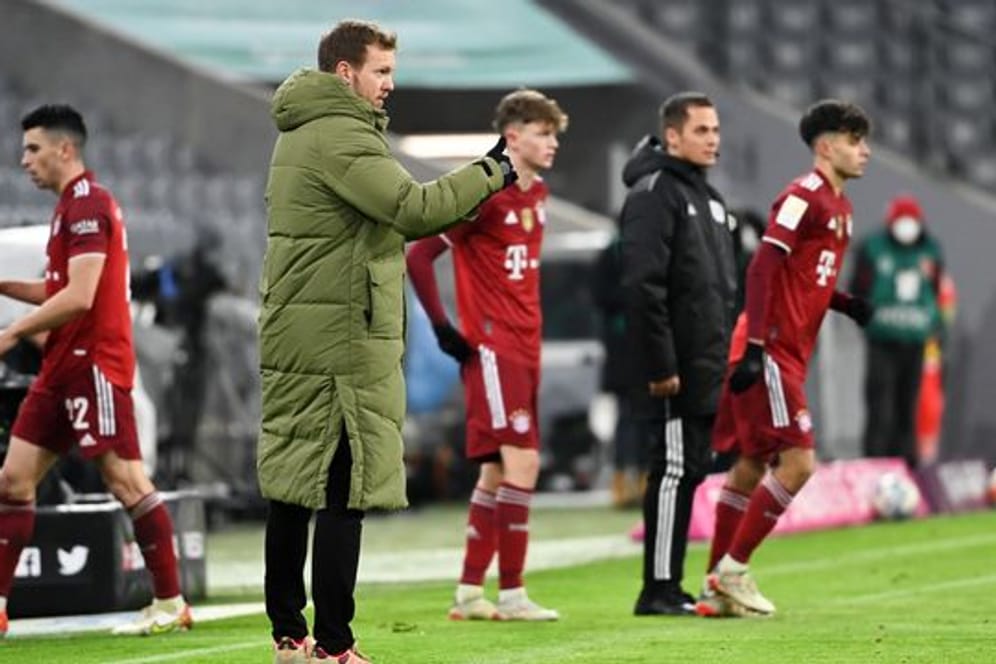 Münchens Cheftrainer Julian Nagelsmann ist mit dem Ergebnis unzufrieden.