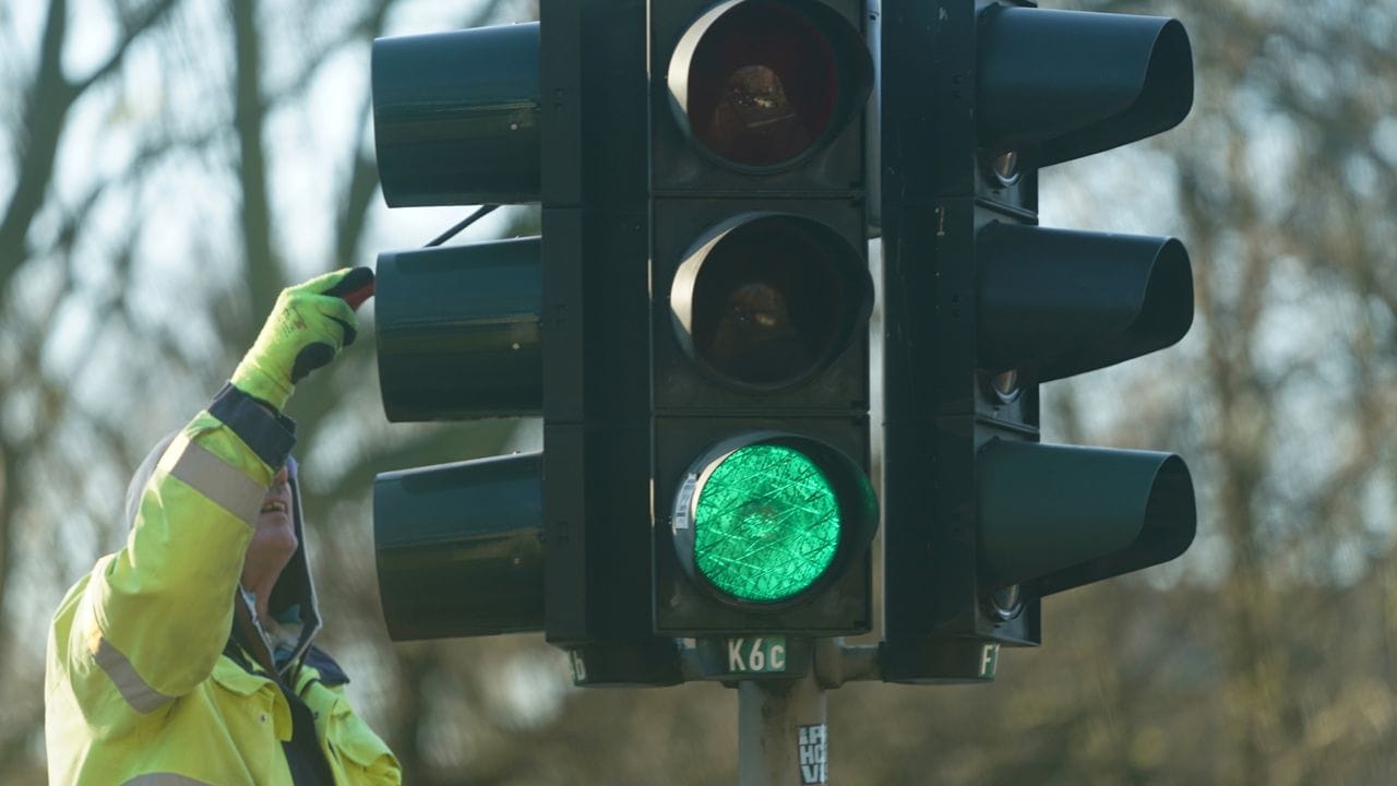 Eine Ampel auf Grün macht noch keine grüne Welle.