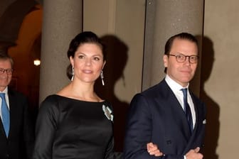 Victoria von Schweden und ihr Mann Prinz Daniel bei einem Auftritt im Dezember.