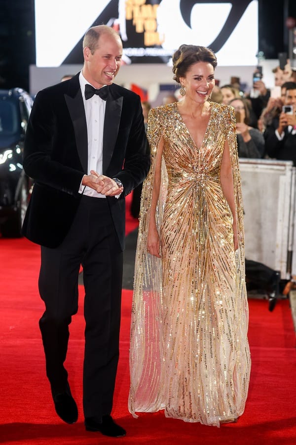 William und Kate bei der Premiere des neuen Bond-Films "No Time To Die" am 28. September 2021 in London. Kretschmer fand die Herzogin auf dem Red Carpet "am nobelsten, am elegantesten, am kultiviertesten und am royalsten", sagt er t-online.