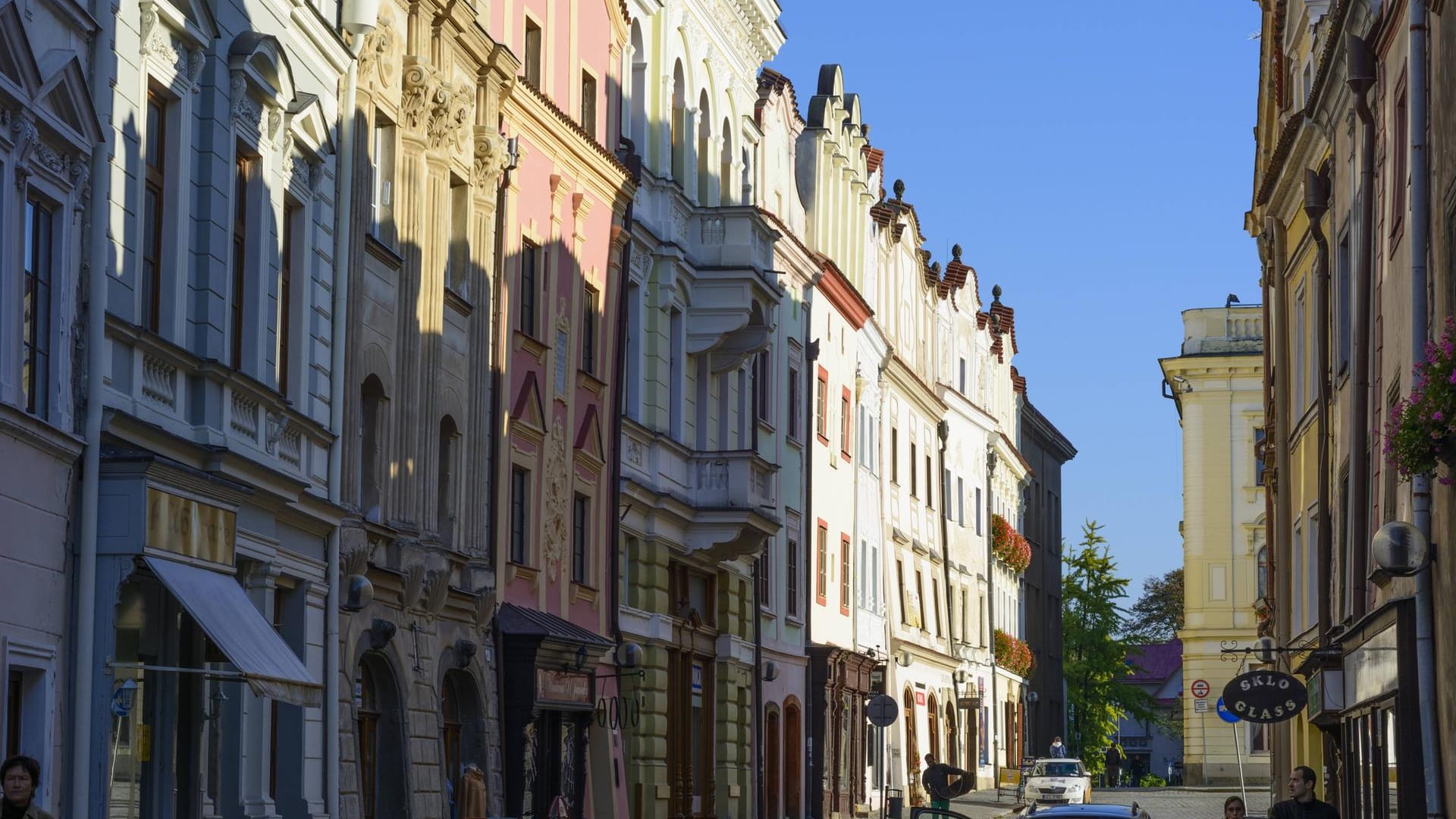 Die Altstadt in Pardubice: In einer Wohnsiedlung in der tschechischen Stadt hat ein Anwohner ein Baby in einem Müllcontainer gefunden.