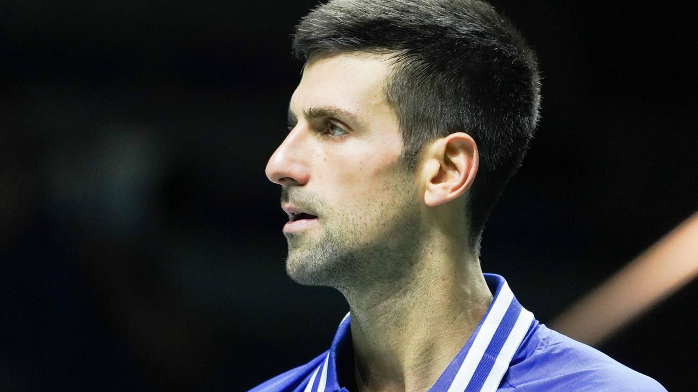 Novak Djokovic: Am Montag soll über den Verbleib des Weltranglistenersten entschieden werden.