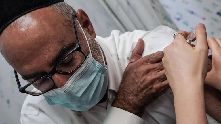 Israel: Hier erhalten bereits die ersten Menschen eine vierte Corona-Impfung.