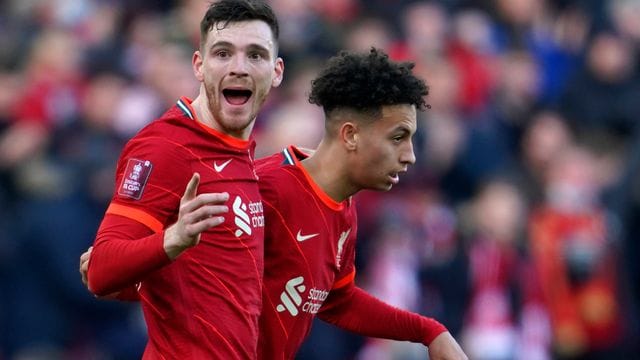 Wegen eines Corona-Ausbruchs musste der FC Liverpool auf viele Stammspieler verzichten. Wegen eines Corona-Ausbruchs musste der FC Liverpool auf viele Stammspieler verzichten.