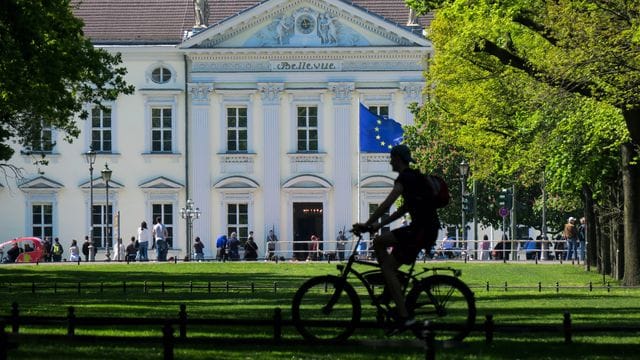 Das Schloss Bellevue (Symbolfoto): Am Amtssitz des Bundespräsidenten soll künftig gespart werden. Das Schloss Bellevue (Symbolfoto): Am Amtssitz des Bundespräsidenten soll künftig gespart werden.