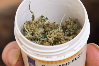 Cannabis wird in "irgendeiner Form der Besteuerung unterliegen, wie andere Konsumprodukte auch".