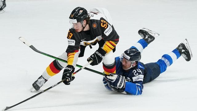 Wäre gerne zu den Olympischen Spielen nach Peking gereist: Moritz Seider (l). Wäre gerne zu den Olympischen Spielen nach Peking gereist: Moritz Seider (l).