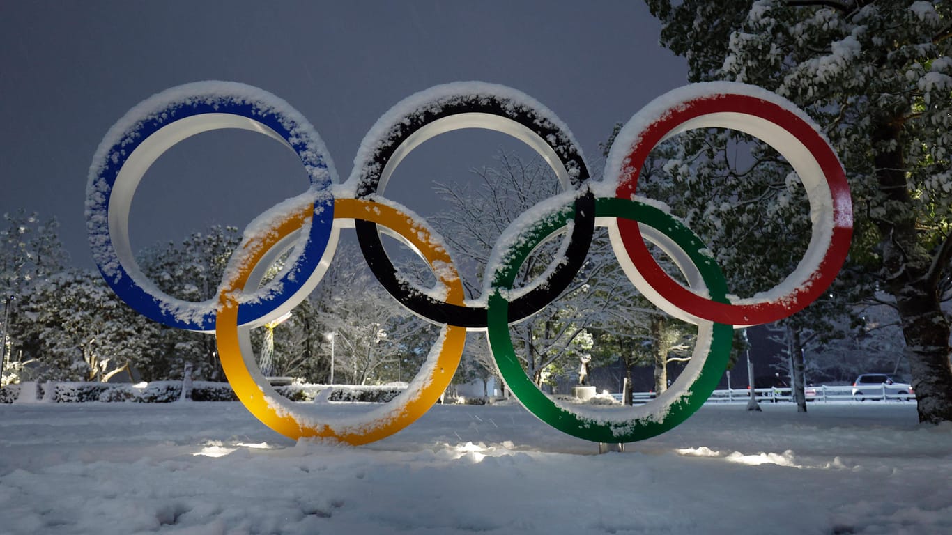 Die Olympischen Ringe (Symbolbild): China setzt die Null-Covid-Politik auch bei den Olympischen Winterspielen strikt durch.