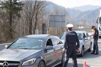 Grenzkontrolle in Bayern: Das Ehepaar bei Rosenheim war der Bundespolizei als aggressiv aufgefallen. (Symbolbild)