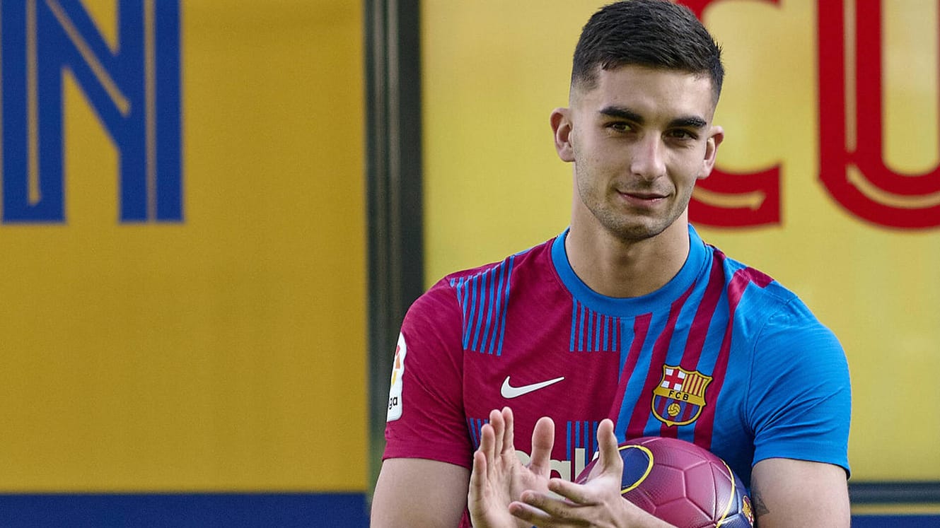 Ferran Torres: Nach einigen Tagen Wartezeit darf der Spanier nun endlich auch in der La Liga auflaufen. Ferran Torres: Nach einigen Tagen Wartezeit darf der Spanier nun endlich auch in der La Liga auflaufen.